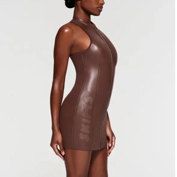 SKIMS Cocoa Brown Rubberized Scuba Swim Mock Neck Zip Front Mini Dress NWT - Picture 16 of 16